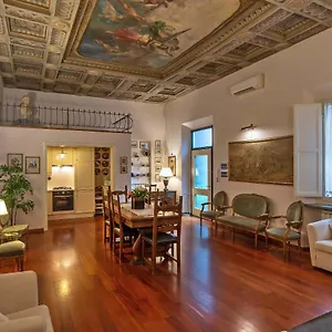https://mdr-antinori-apartments.it-tuscanyhotel.com